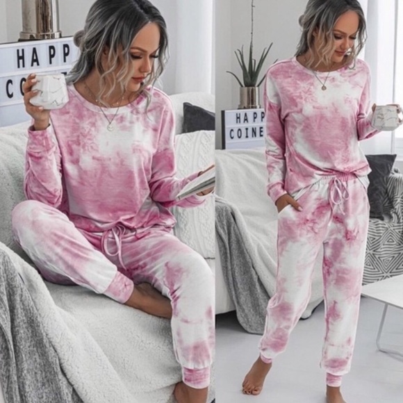 NEW Two Piece Pink Tie Dye Lounge Set - Picture 3 of 12